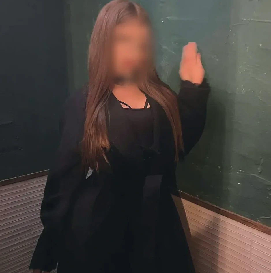 Antonia, 18