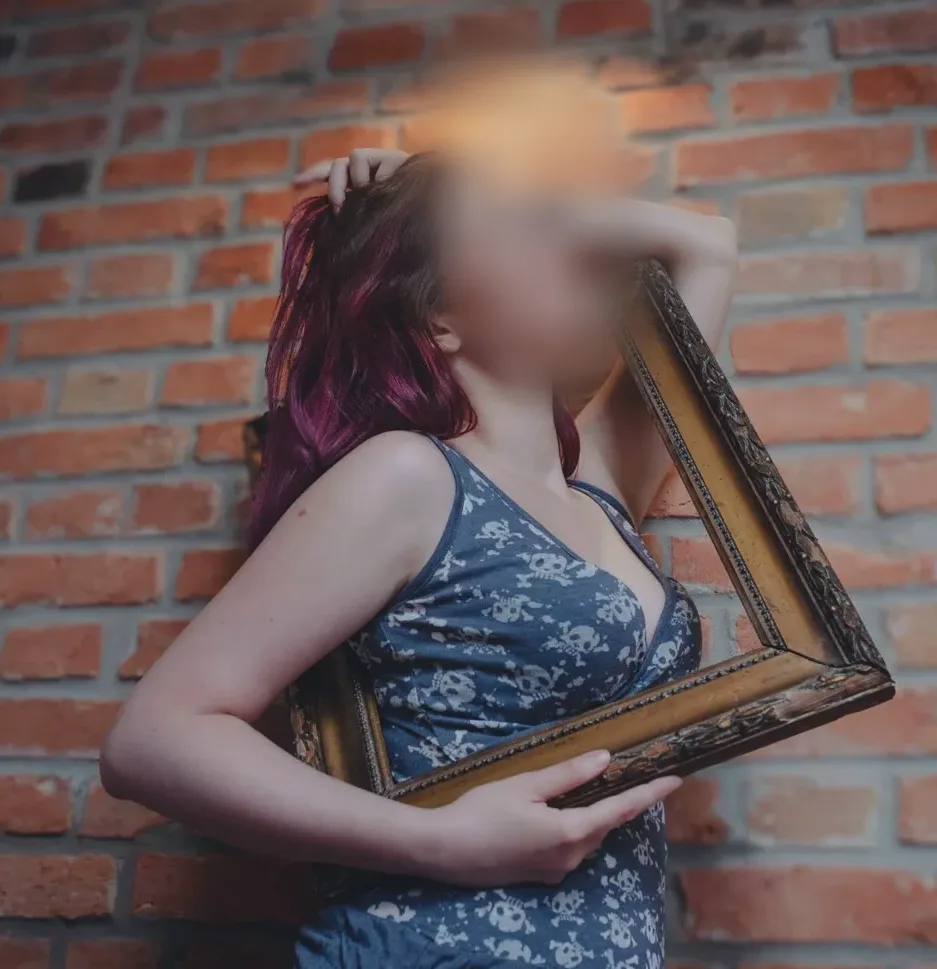 Diana, 32