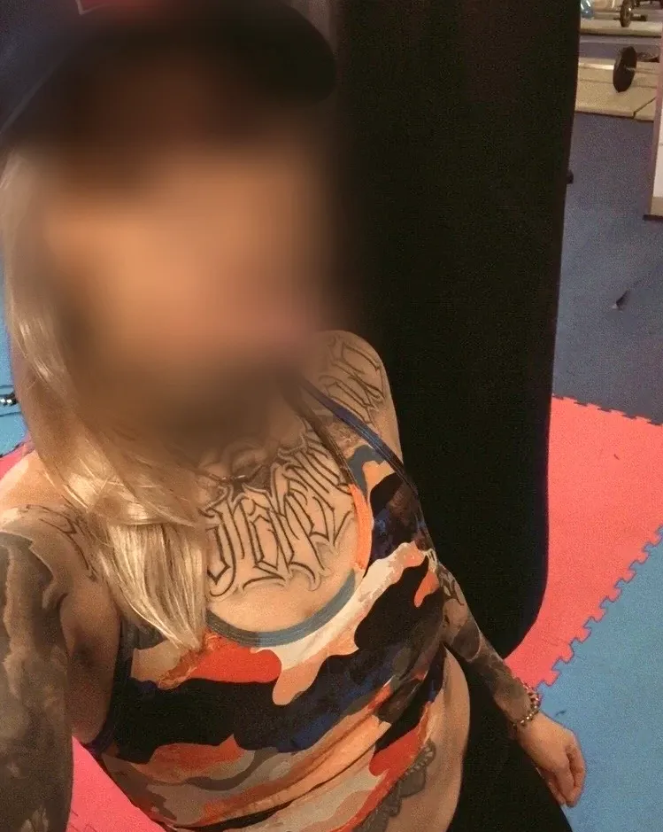 Fatma, 23