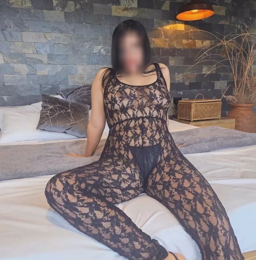 Nisa, 28
